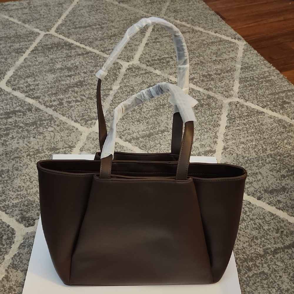 Apryl Work Tote 15.6 Inch Laptop Bag. NWOT